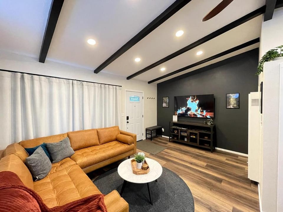 Redwood Oasis - Private Heated Pool by State Park! House in Felton