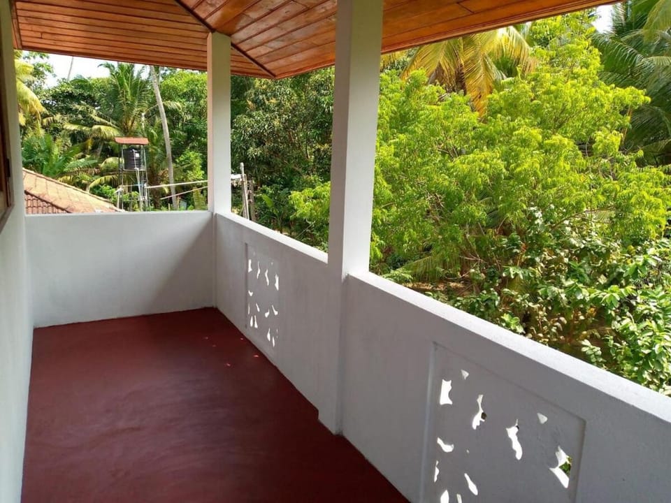 Tropical Paradise Polhena Apartment in Southern Province