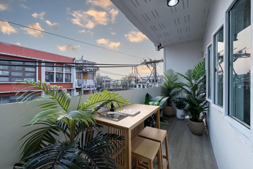 Patio, Restaurant/places to eat, Day, View (from property/room), Balcony/Terrace, Banquet/Function facilities