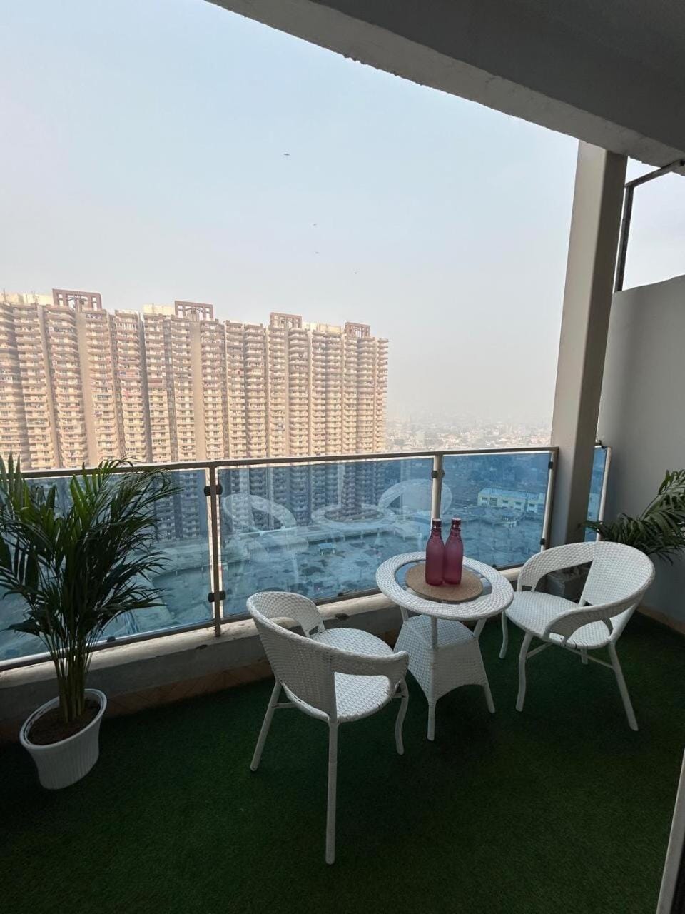 Stunning private Studio Apartment - Elegance Homes Apartment in Noida