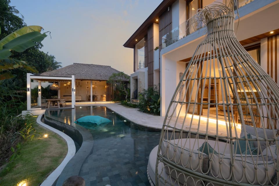 Property building, Garden, Seating area, Garden view, Pool view, Swimming pool