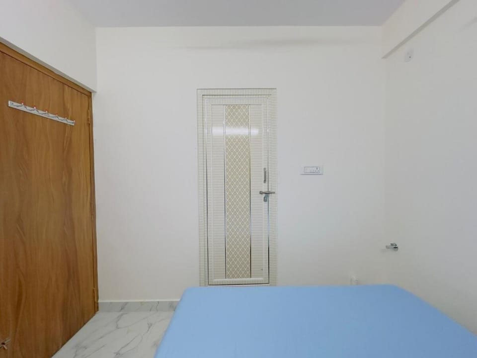 1BHK near Sarjapur road with lift 102 Apartment in Bengaluru