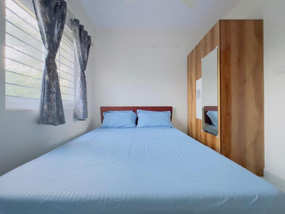 1BHK near Sarjapur road with lift 202 Apartment in Bengaluru