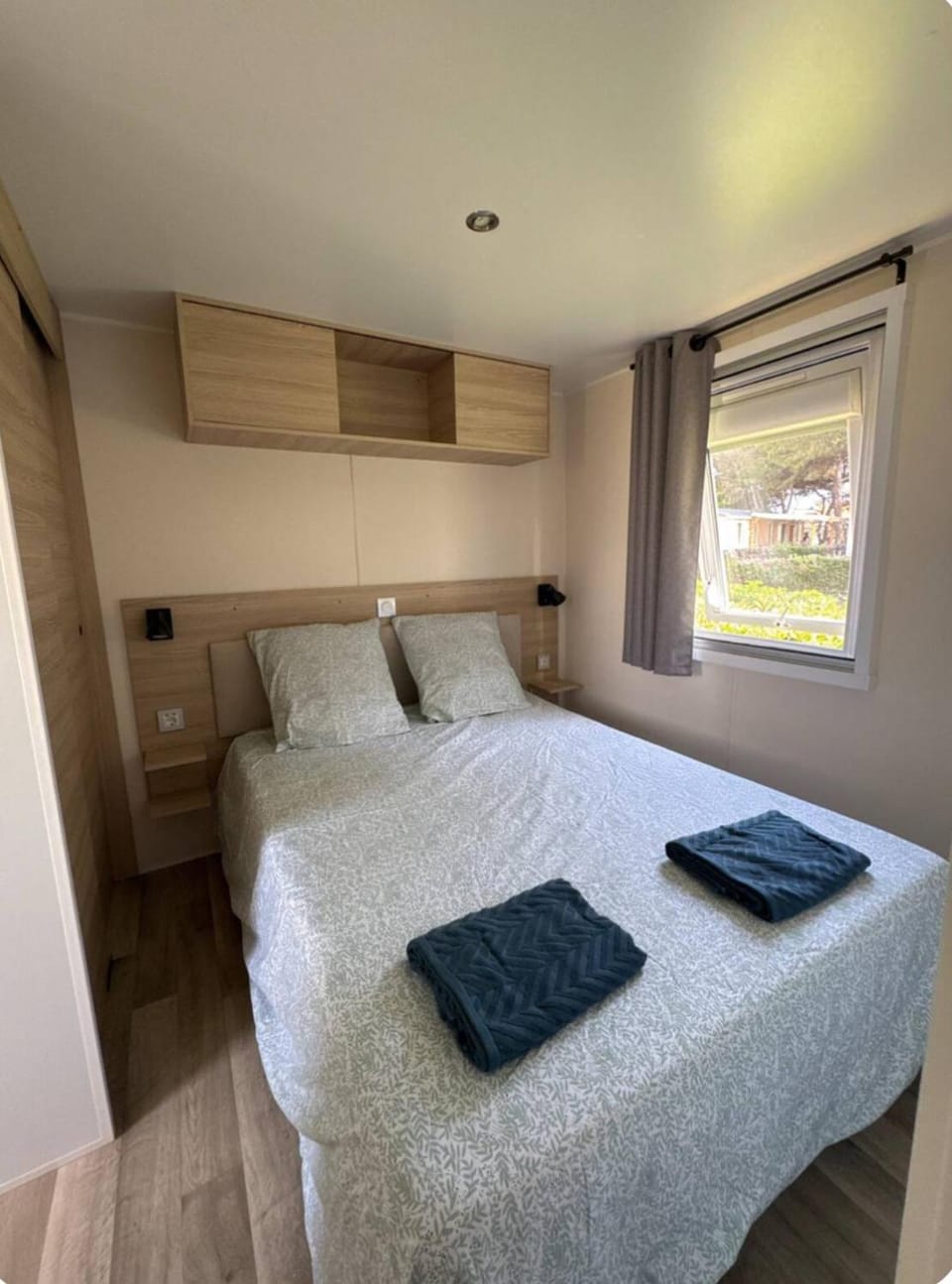 Bed, Photo of the whole room, Bedroom, towels, wardrobe