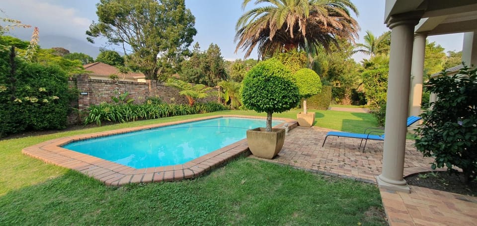 Garden, Swimming pool, Entertainment