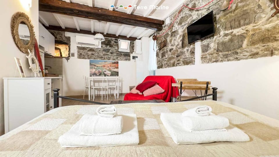 Rio Alba Red, Terre Marine House in Riomaggiore
