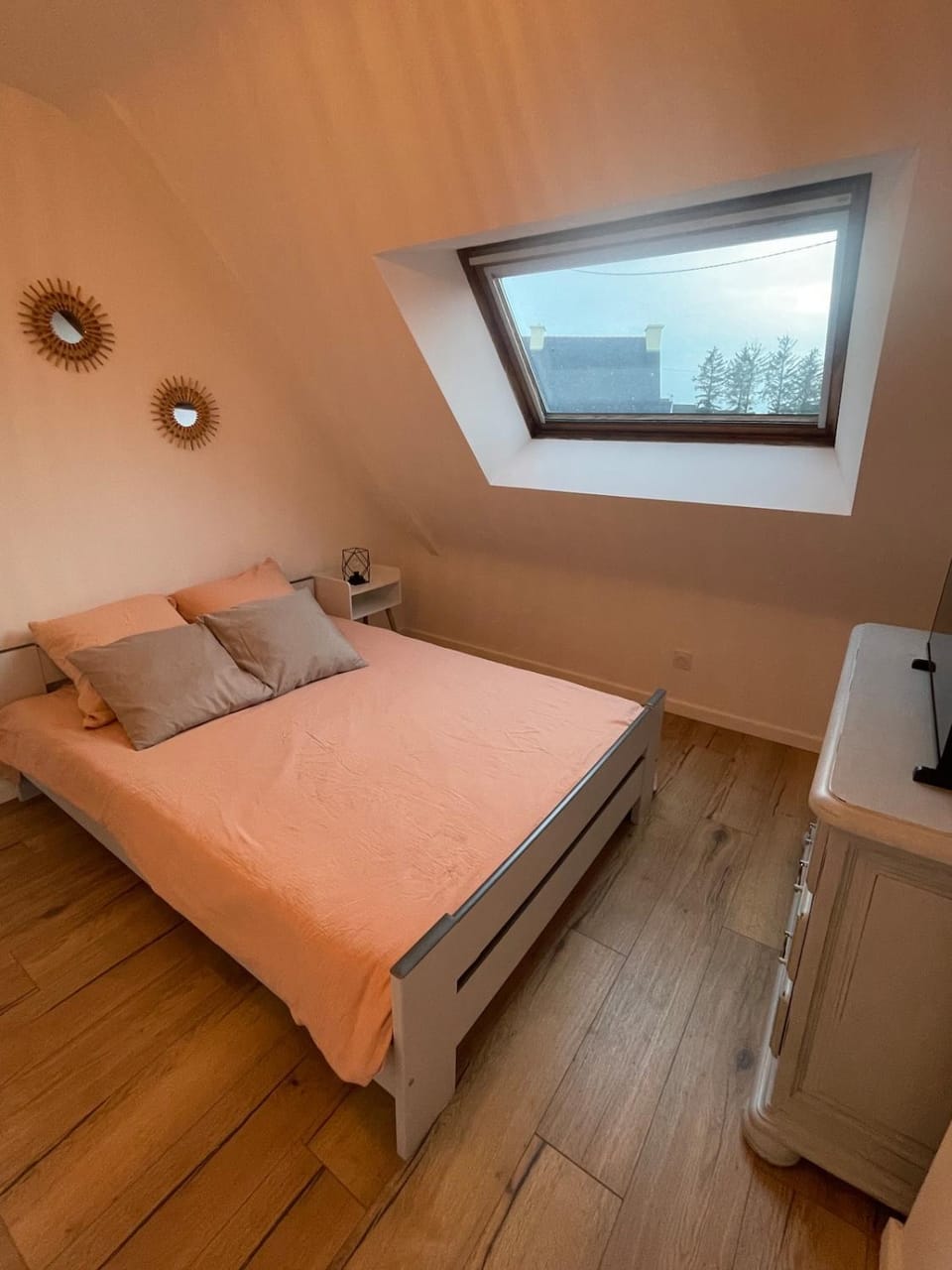 TV and multimedia, Bedroom