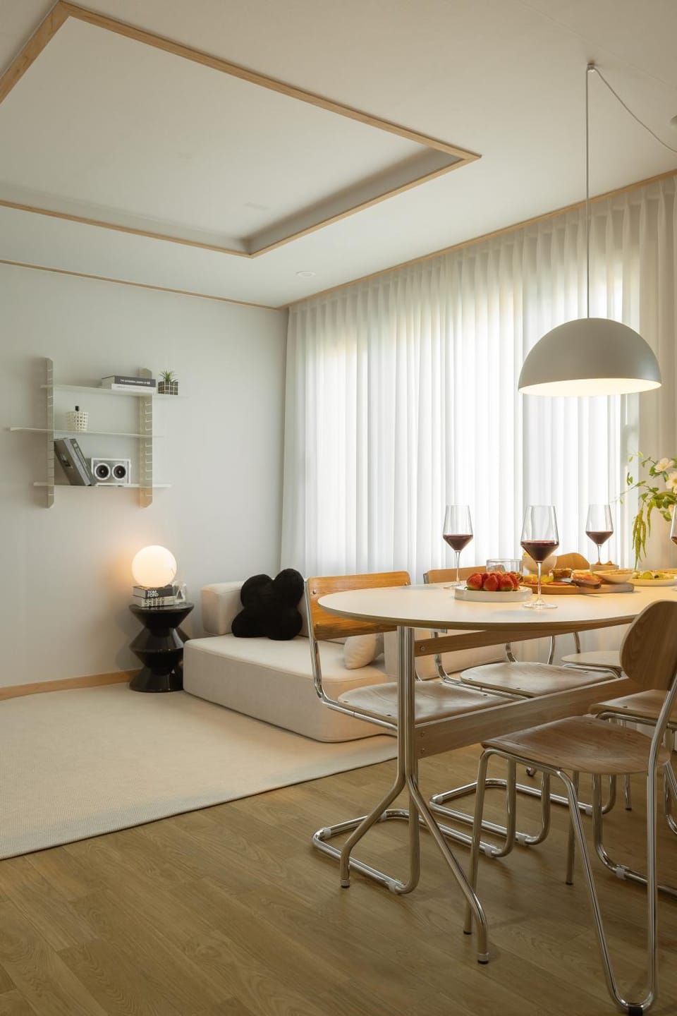 Communal lounge/ TV room, Living room, Seating area, Dining area