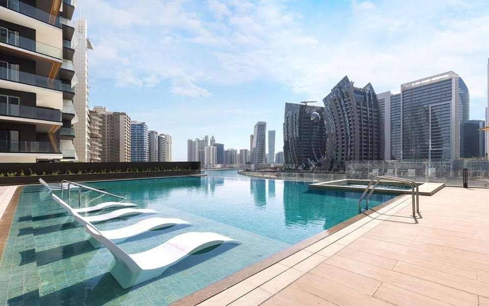 Luxe Studio 5 Star Next To Dubai Downtown Apartment in Dubai