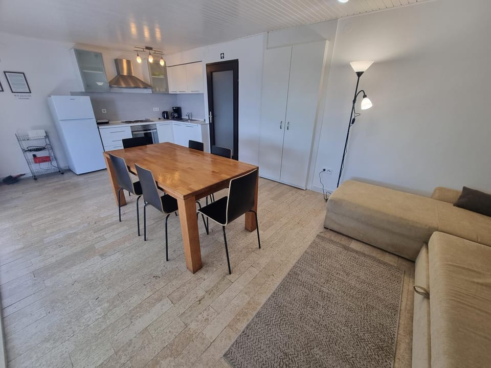 Kitchen or kitchenette, Living room, Dining area