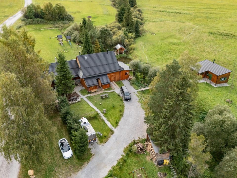 Property building, Bird's eye view