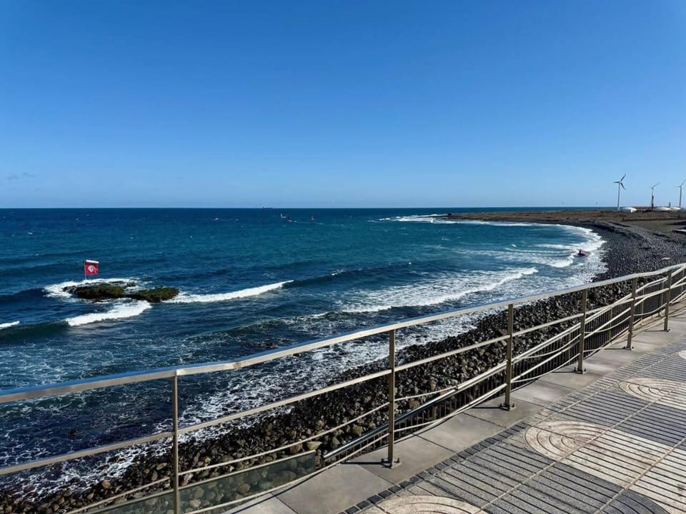 Los Alisios: Amplio y luminos a pasos del mar Apartment in Gran Canaria