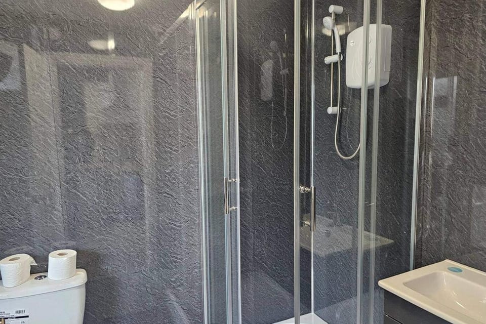 City Chic Retreat in Bridgend Apartment in Bridgend