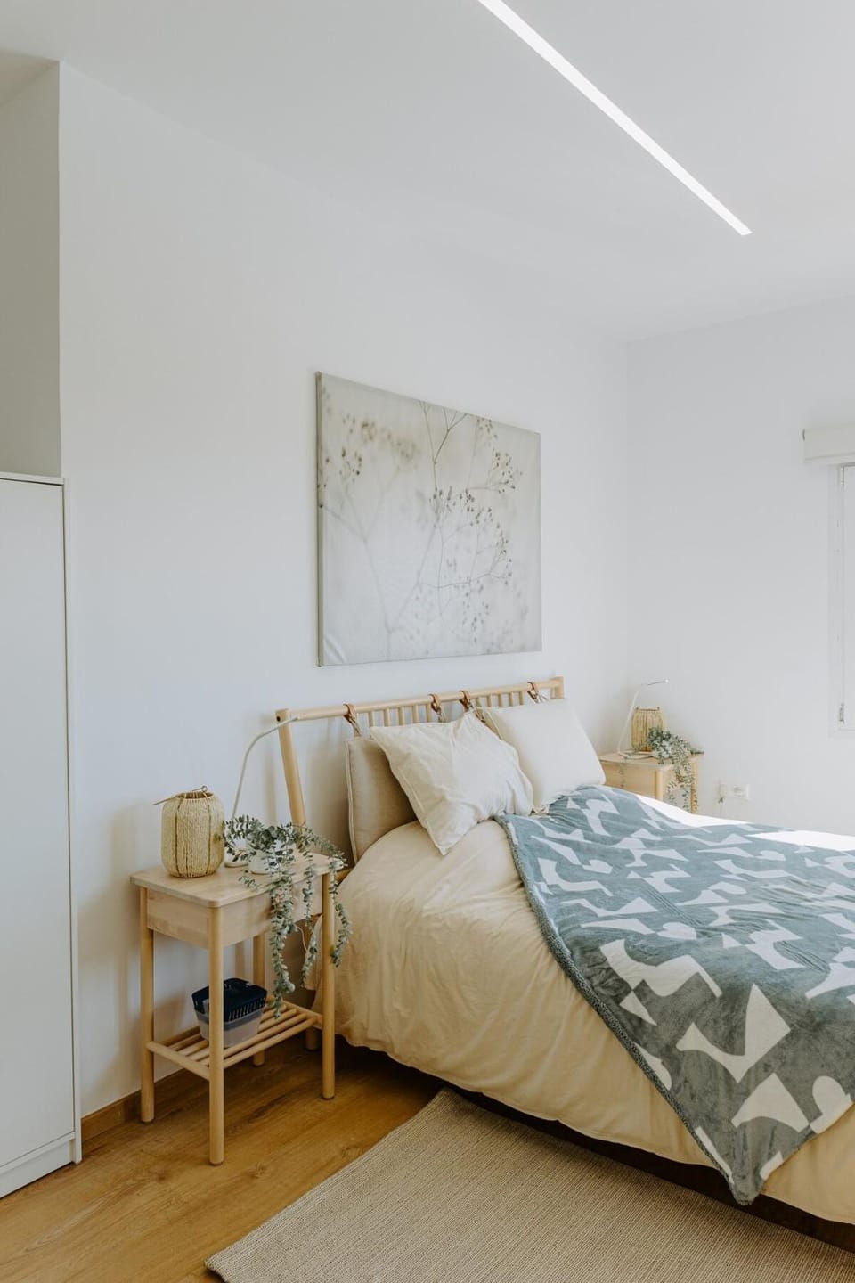 Bed, Bedroom