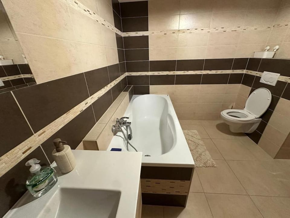 Toilet, Bathroom, Bath