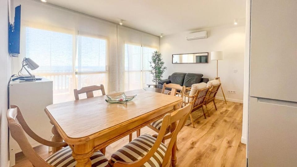 OleHolidays 1142 Romana Playa ocean views Apartment in Marbella
