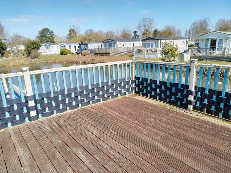 Large double sized lodge ideal for furry friends to stay Campground/ 
RV Resort in Northampton