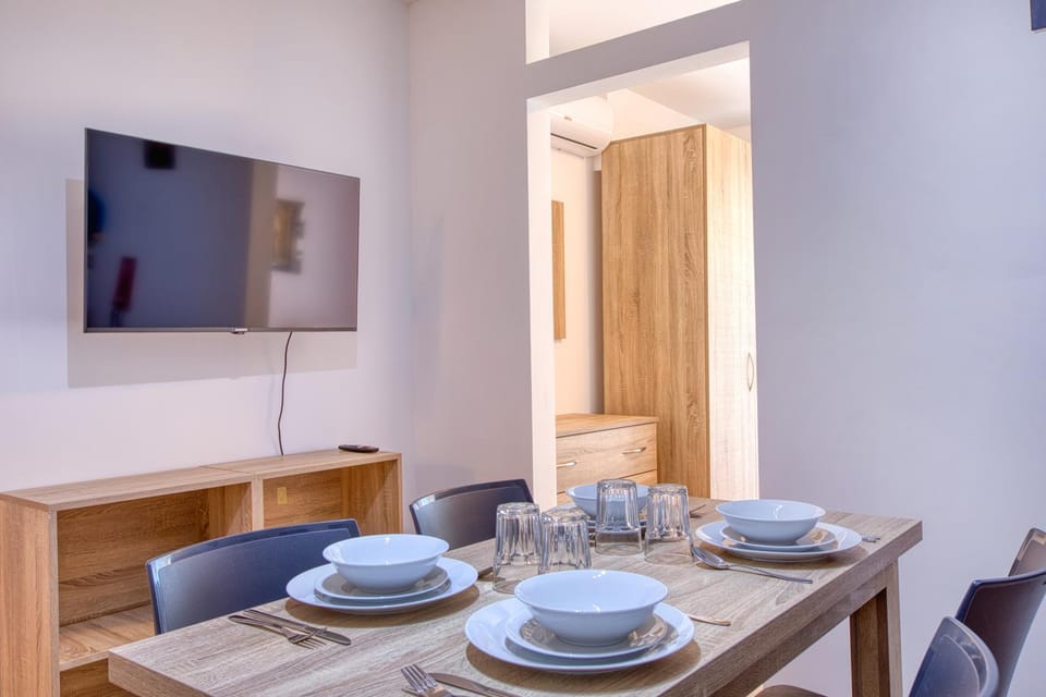 New! Modern Studio in central Malta by SF Homes Apartment in Malta