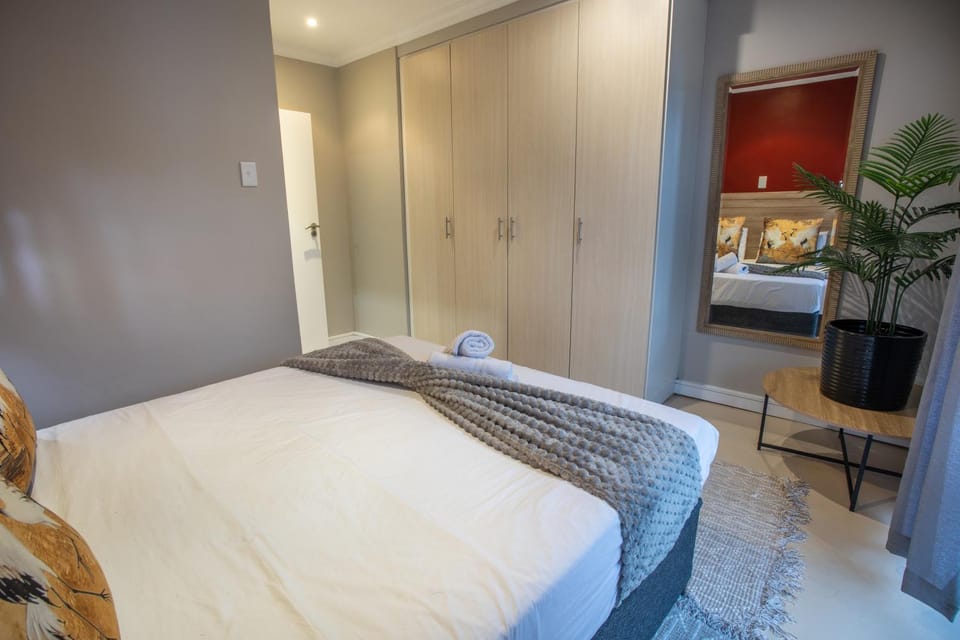 Stay at The Point - Regal Refuge Apartment in Durban