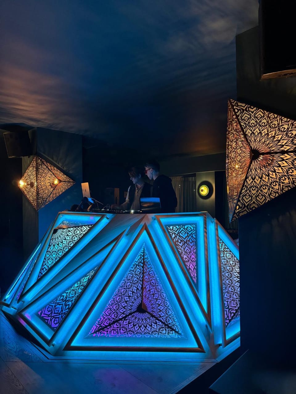 & Soul Community Apartment in Southall