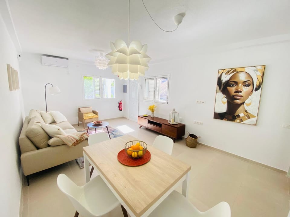 Charming And Cozy House in Agaete House in Comarca Norte