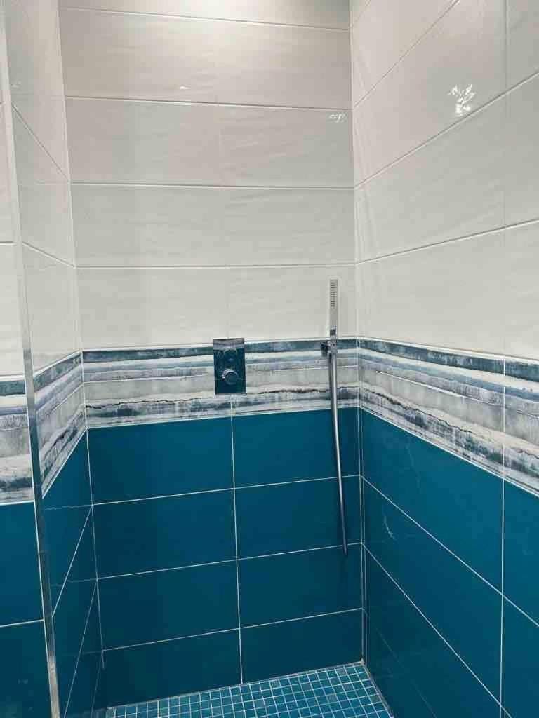 Le Victor Hugo Apartment in Paris