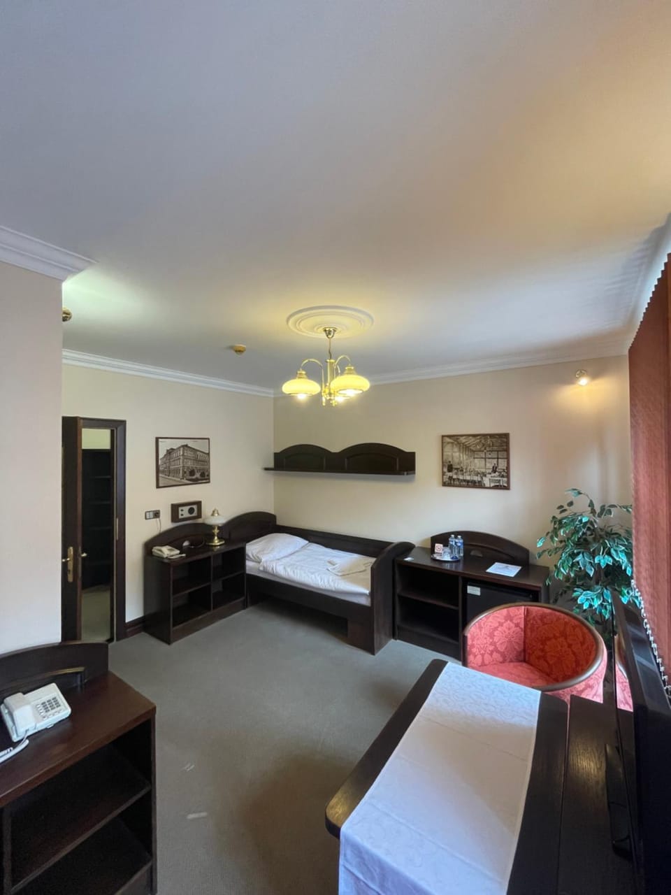 Bed, TV and multimedia, Photo of the whole room, Seating area