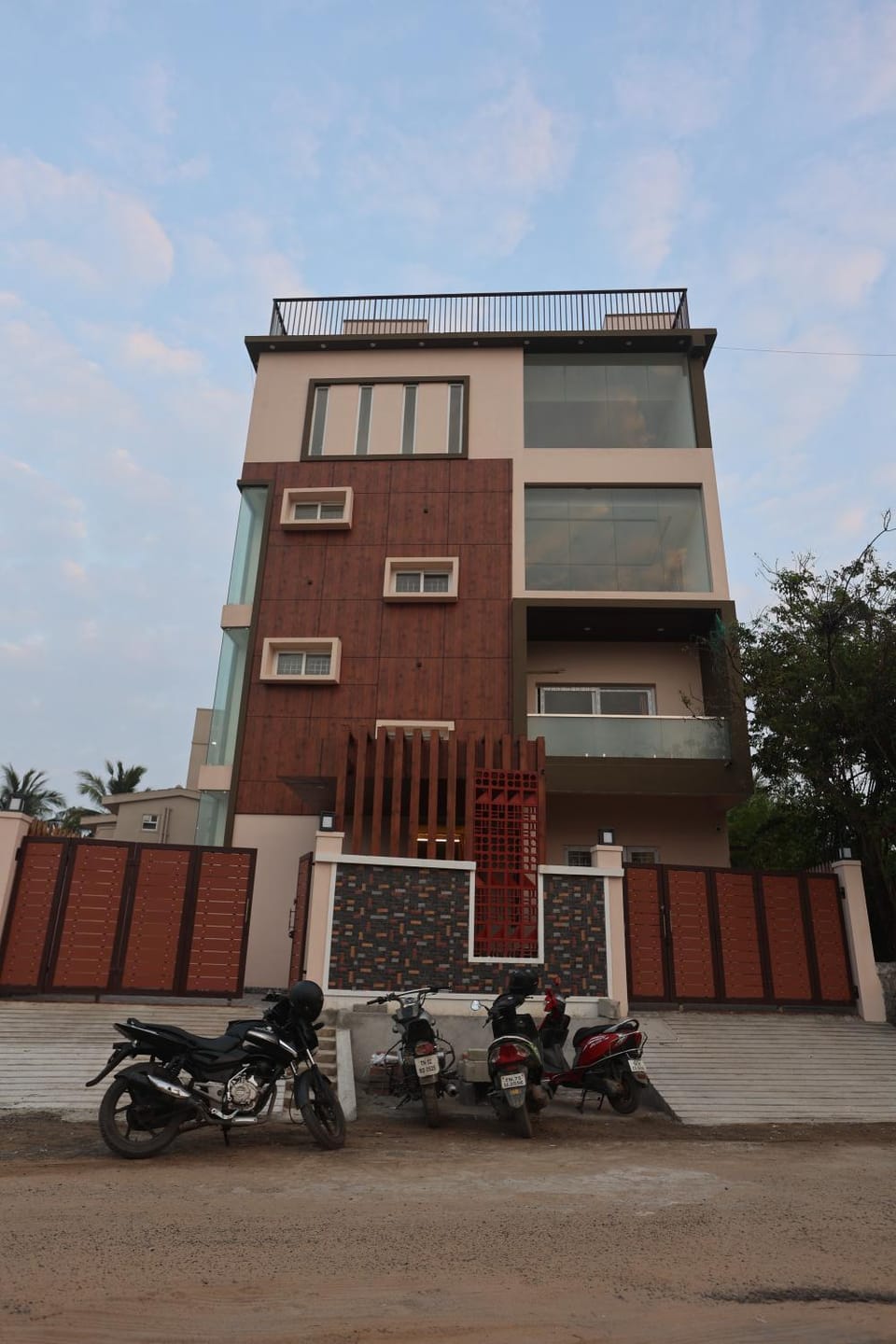 Property building, Day
