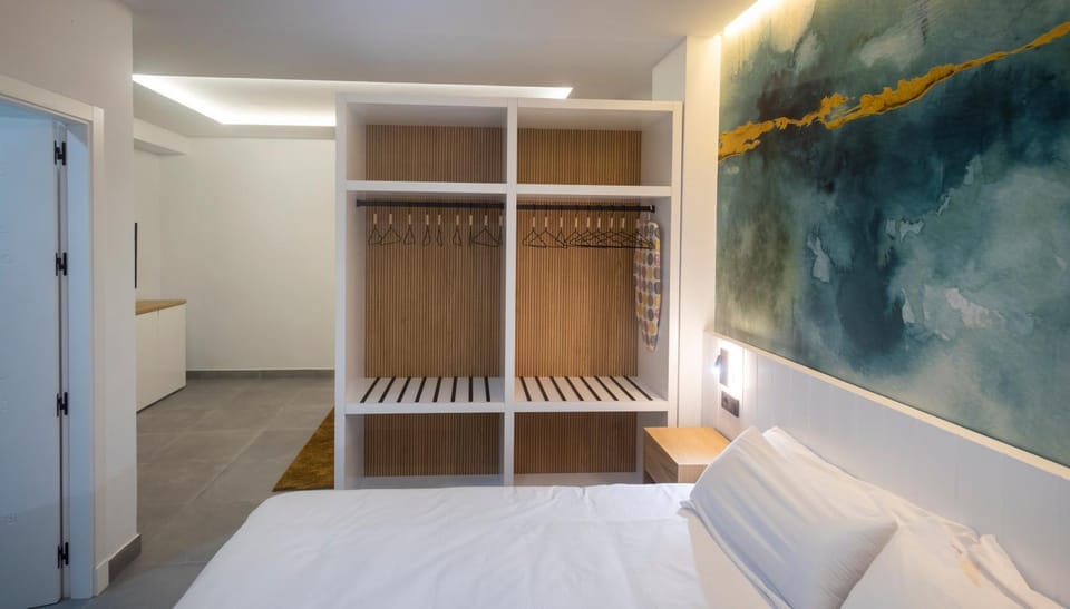 Bed, Photo of the whole room, Bedroom, wardrobe