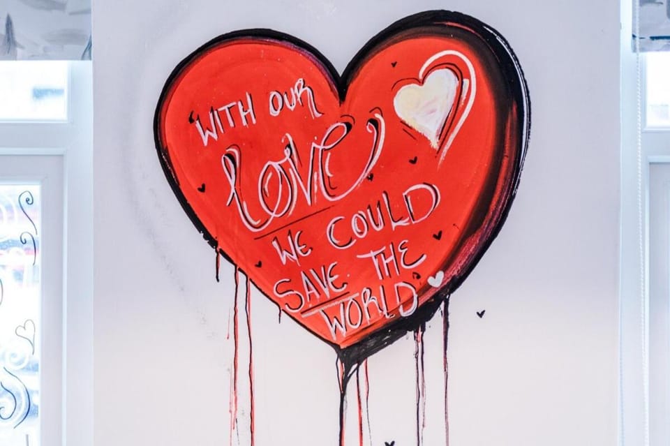 New Apt - Parking - 5 mins to CC Apartment in Liverpool