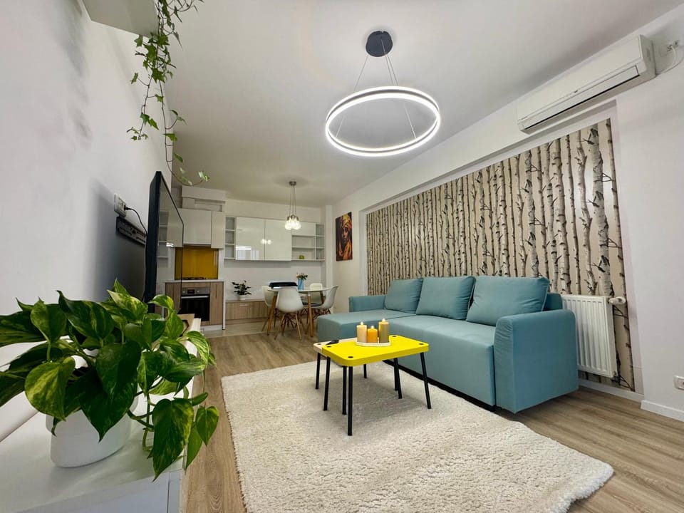 Communal lounge/ TV room, TV and multimedia, Kitchen or kitchenette, Living room, Seating area, Dining area, Evening entertainment, air conditioner