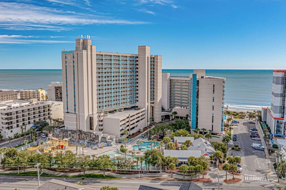 Sand Dunes Resort 704 - Ocean View House in Myrtle Beach