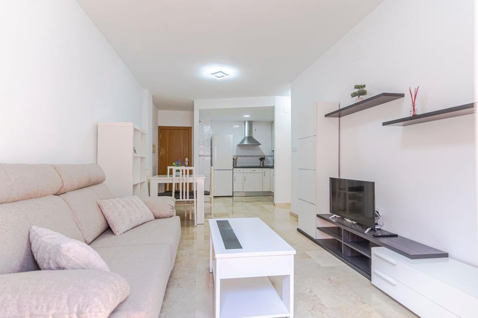 Communal lounge/ TV room, TV and multimedia, Living room