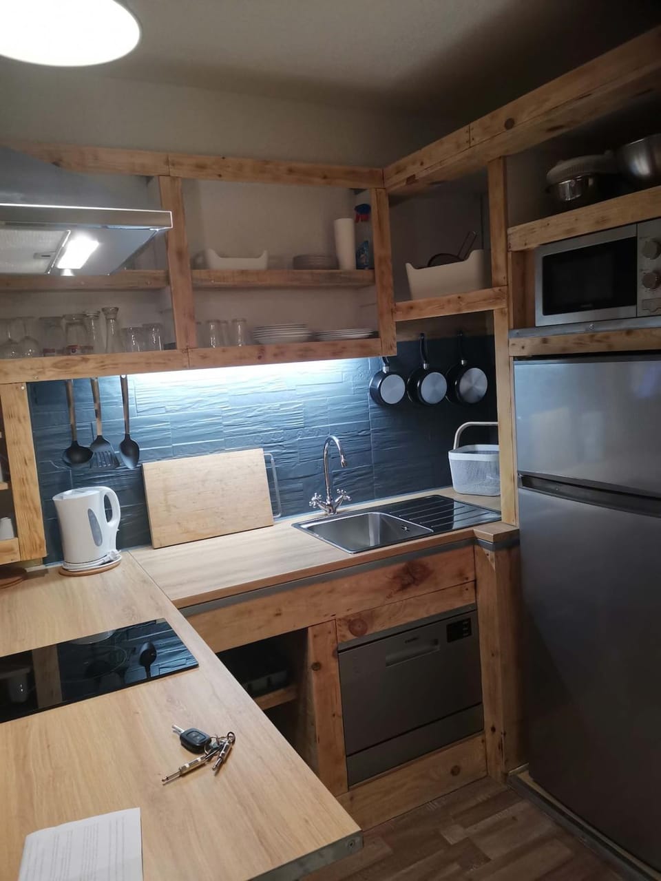 Appartement T1bis avec véranda et jardinet Apartment in Occitanie