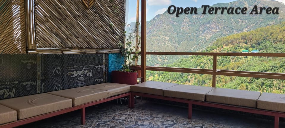 Balcony/Terrace, Mountain view
