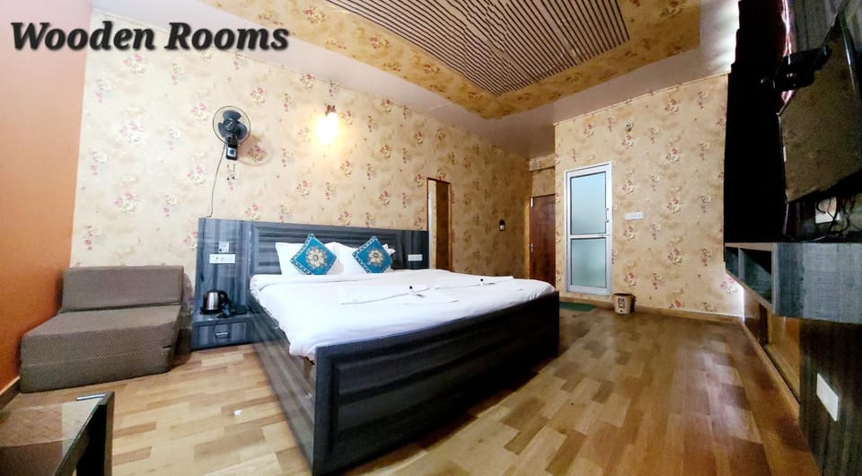 Bed, Photo of the whole room