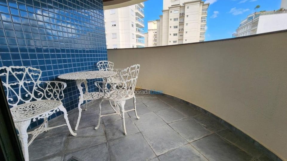 Imóvel com vista ao mar, p/ 6 pessoas, ótimo local Apartment in State of São Paulo
