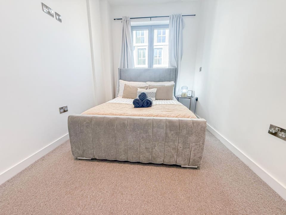 Bed, View (from property/room), Other, Bedroom, heating, towels