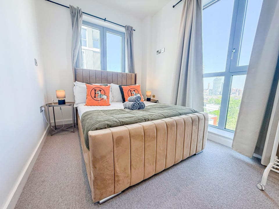 Bed, View (from property/room), Other, Decorative detail, Bedroom, heating, towels, wardrobe