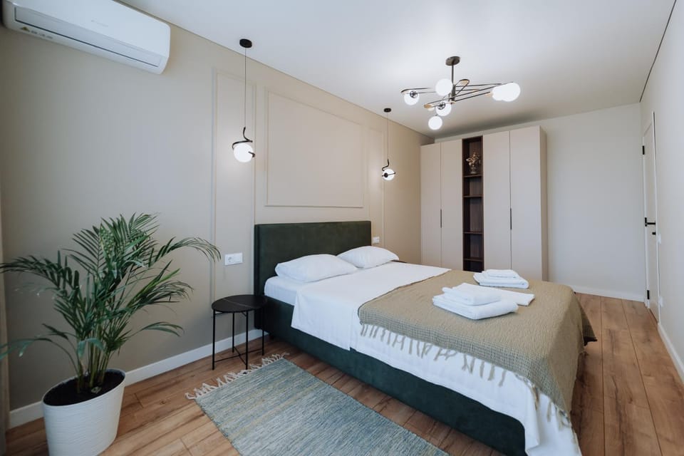 Bed, Photo of the whole room, Bedroom, towels, wardrobe, air conditioner