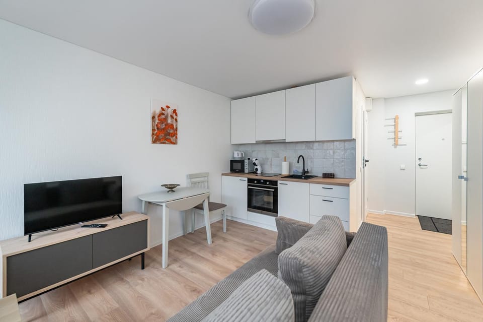 TV and multimedia, Coffee/tea facilities, Kitchen or kitchenette, Living room, Seating area, Dining area, pet friendly