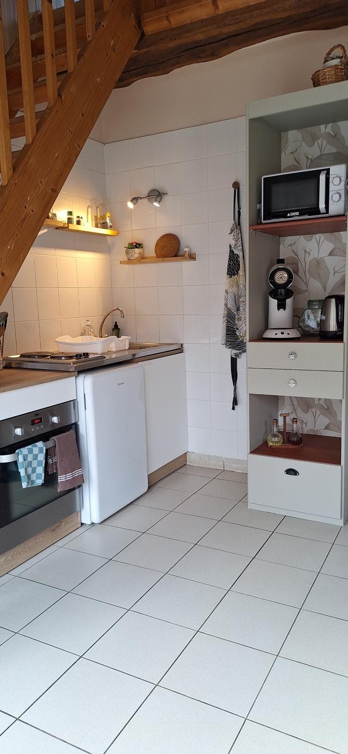 Kitchen or kitchenette, Living room