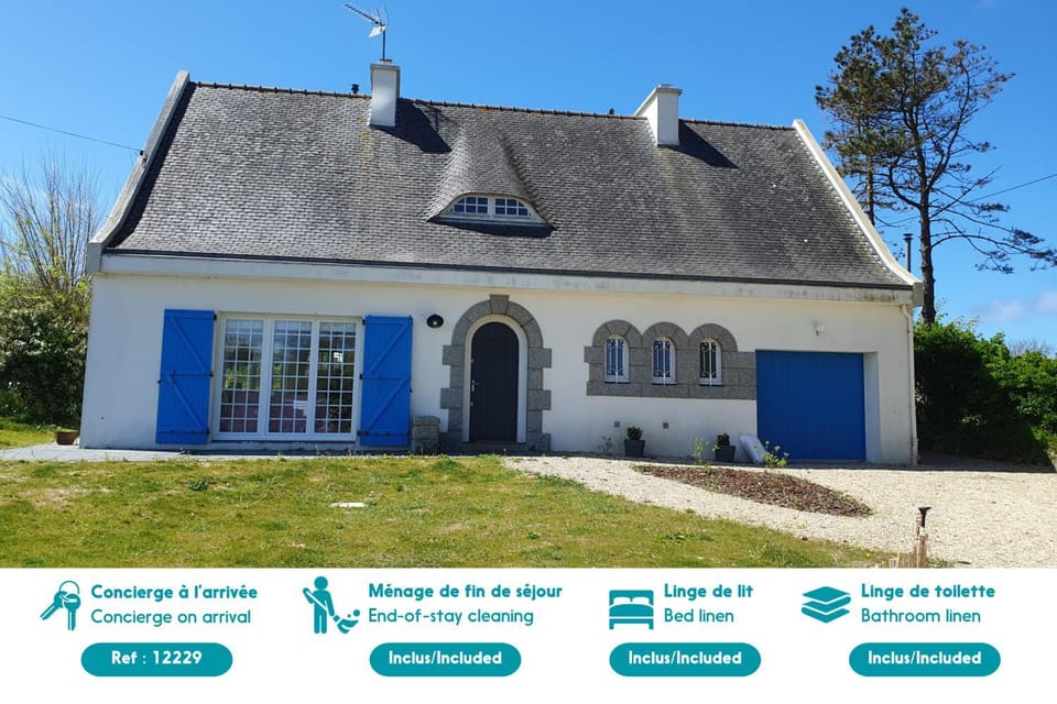 Property building, Facade/entrance, Off site