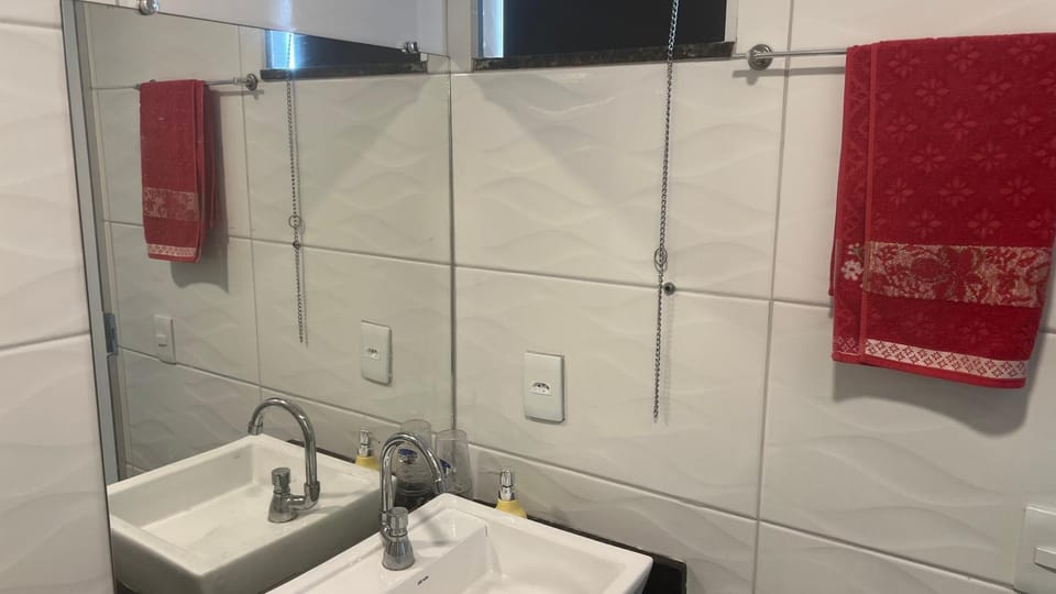 Bathroom, towels