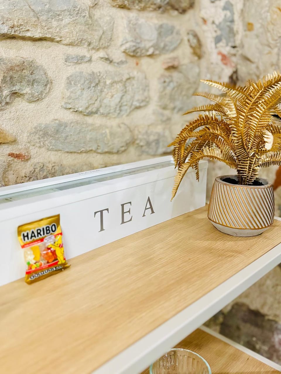 Coffee/tea facilities