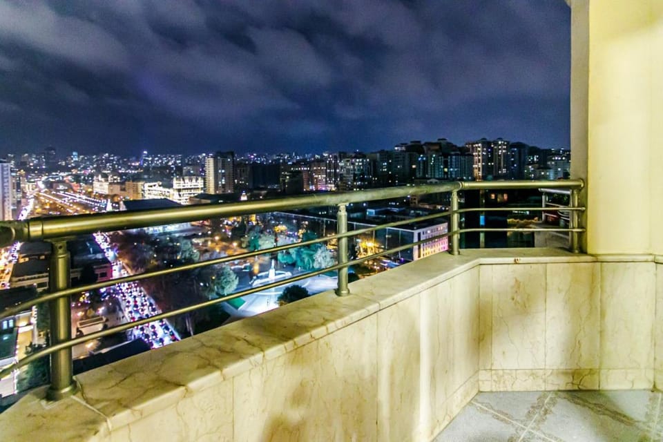 Caspian House Lux Apartment in Baku