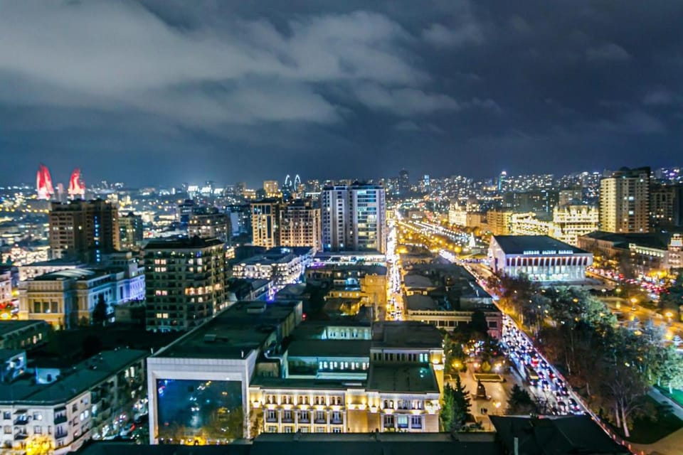 Caspian House Lux Apartment in Baku