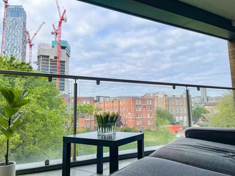 Balcony/Terrace, City view