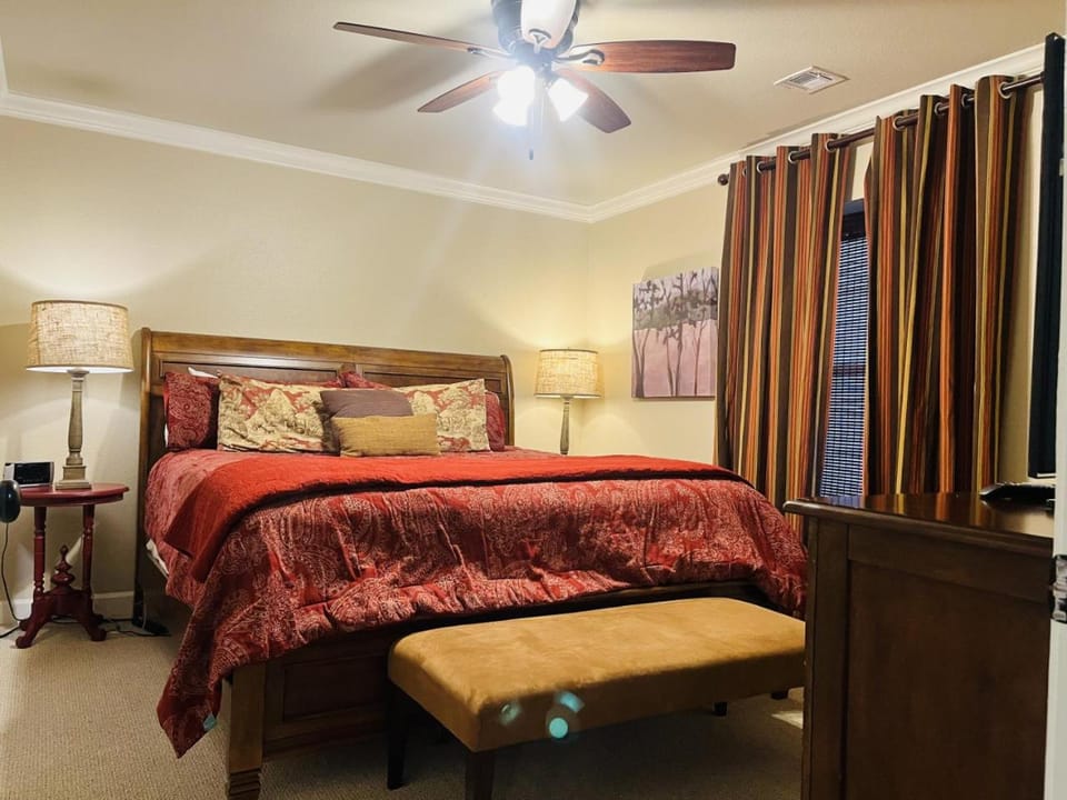 Unit 5604 Mountain View Condos Free Attraction Ticket including Dollywood House in Pigeon Forge