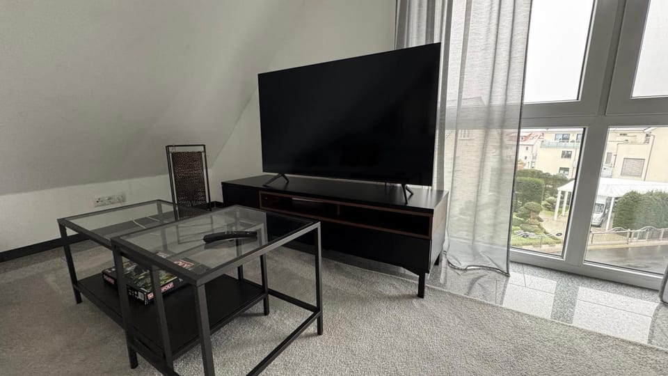 TV and multimedia, Evening entertainment